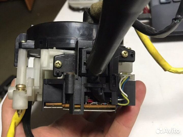 Переключатель подрулевой Mitsubishi Pajero