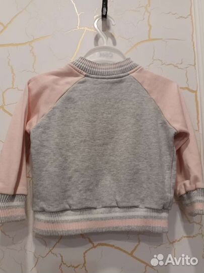 Джинсовая куртка для девочки 98 р. и бомбер 92 р