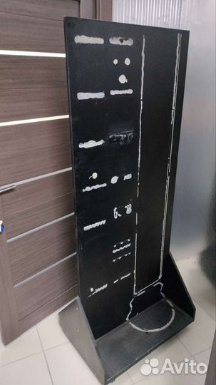 Стелаж выставочный