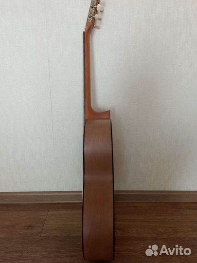 Классическая гитара yamaha c40m