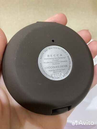Хайлайтер бронзер Becca skin perfector