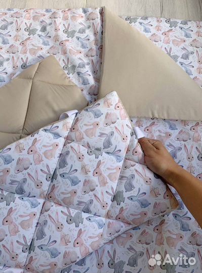 Бортики в кроватку ручная работа