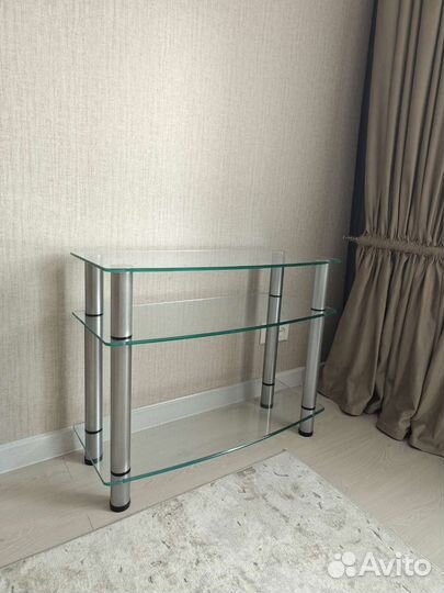 Стеклянная тумба под тв