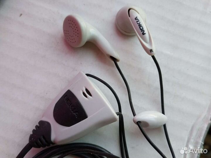 Гарнитура Nokia HDS-3