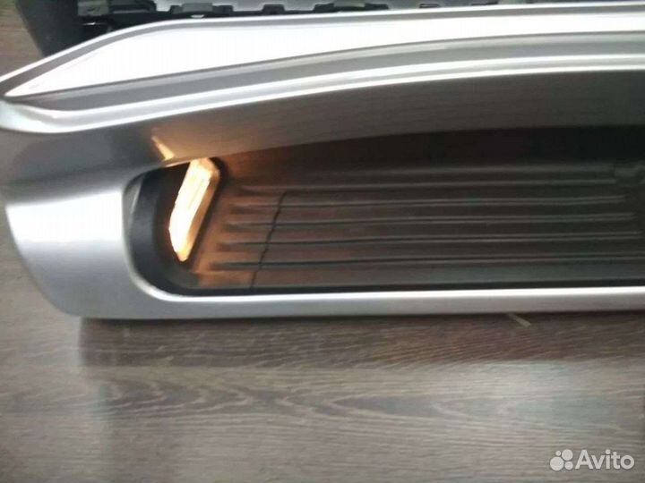 Подножки с подсветкой Ленд Крузер 200 стиль Lexus