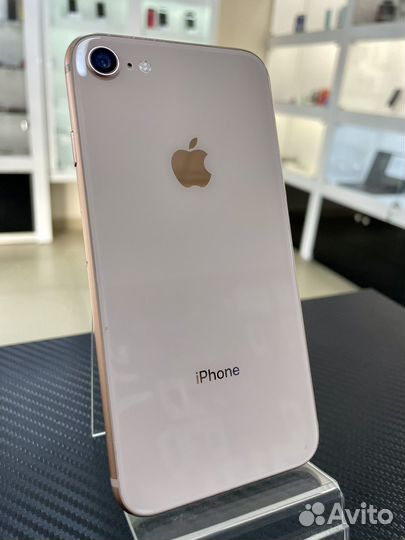 Телефон iPhone 8 64 gb