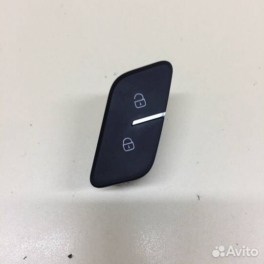 Кнопка центрального замка Chery Tiggo 7 Pro 2019
