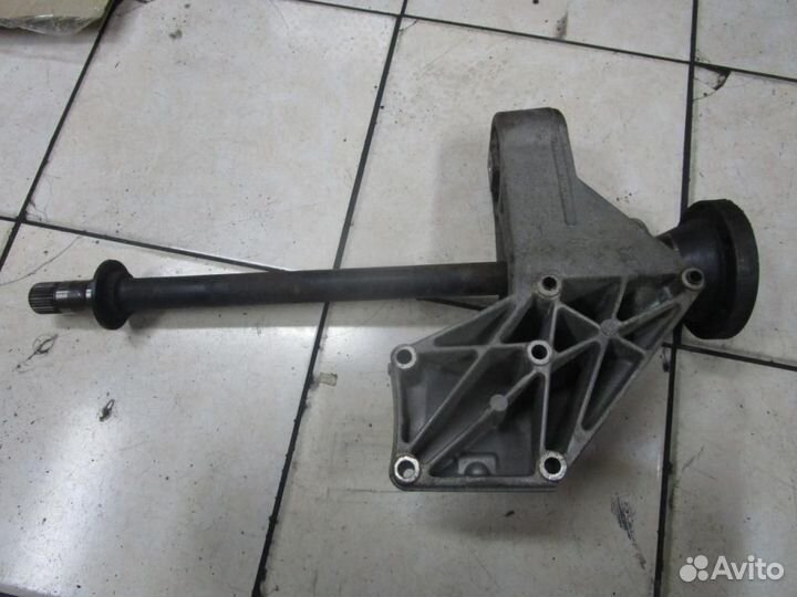 Вал промежуточный перед привода W638 V-class Vit