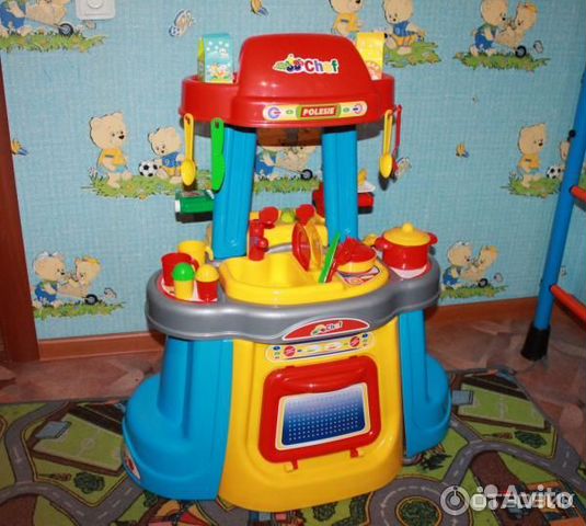Продам детскую кухню-магазин Полесье