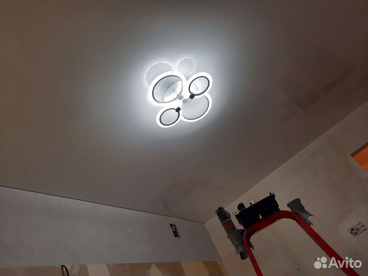 Натяжные потолки