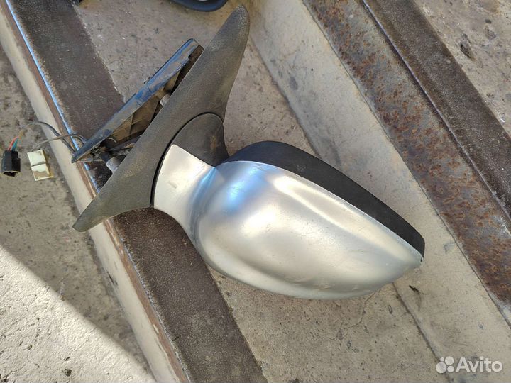 Боковое зеркало волга