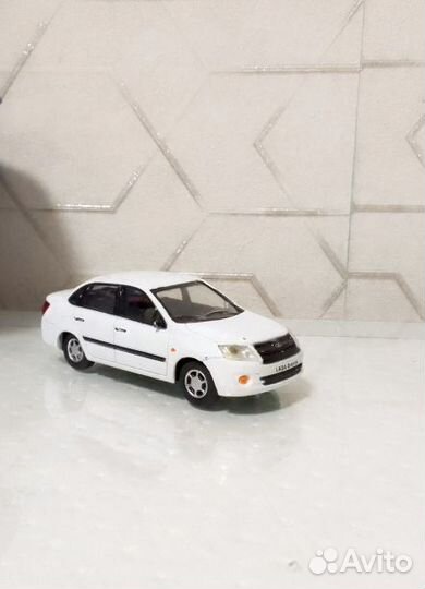 Моделька LADA granta