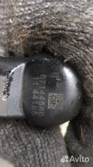 Форсунка топливная Peugeot 407