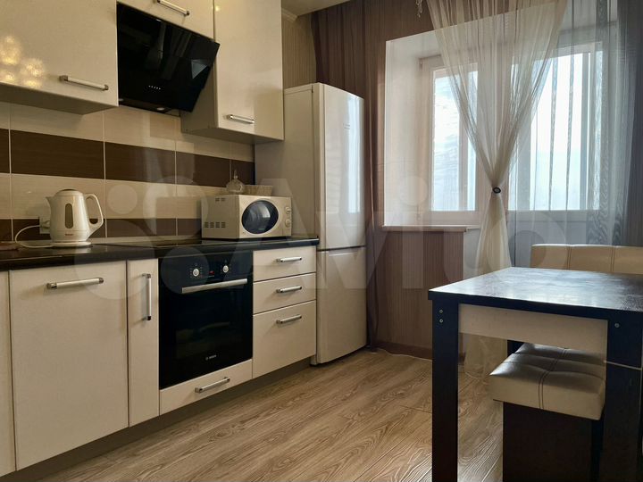 1-к. квартира, 42 м², 8/9 эт.