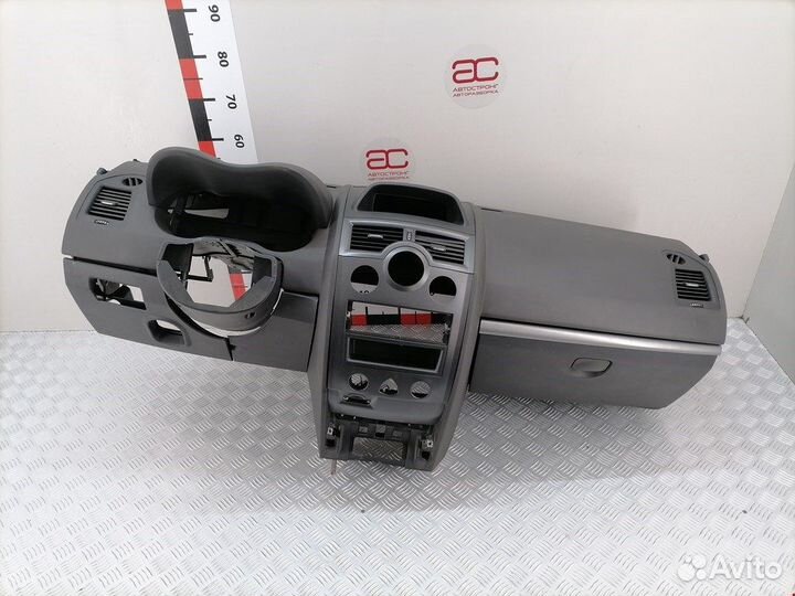 Торпедо (панель передняя) для Renault Megane 2