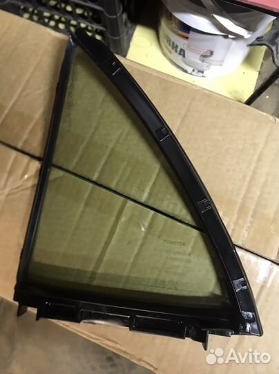 Toyota corolla 150 форточка задней двери
