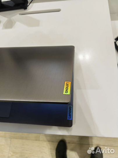 Ноутбук Lenovo Ideapad 3 15IAU7