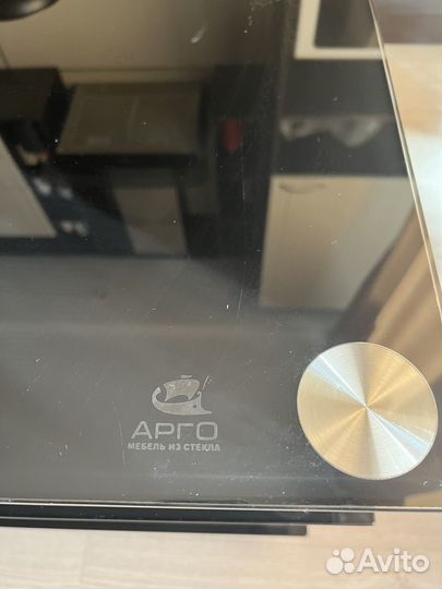 Стеклянная тумба