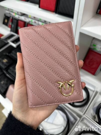 Обложка на паспорт pinko