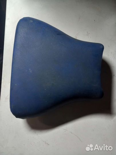 Сиденье переднее Suzuki gsxr 600 97-00, 750 96-99