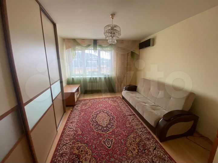 2-к. квартира, 50 м², 9/9 эт.