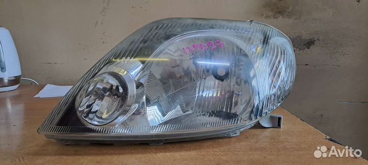 Фара runx fielder