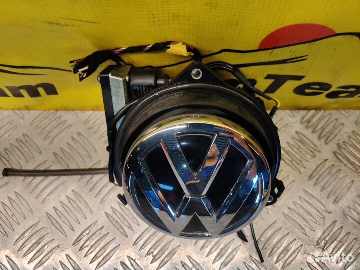 Ручка крышки багажника Volkswagen Passat Variant