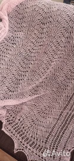 Пуховый платок паутинка шаль