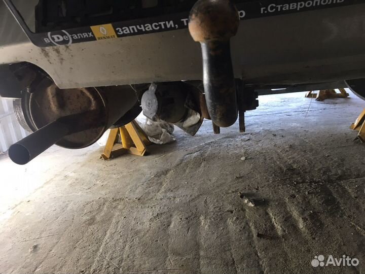 Фаркоп Рено Сандеро