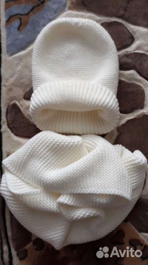 Комплект женский шапка и снуд