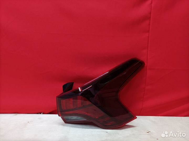 Фонарь правый внешний Hyundai Santa Fe 4 тм 2018