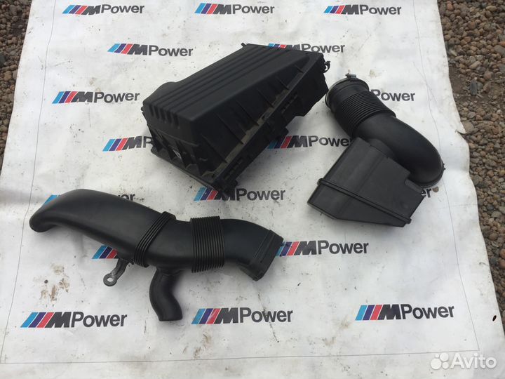 Корпус воздушного фильтра BMW E70