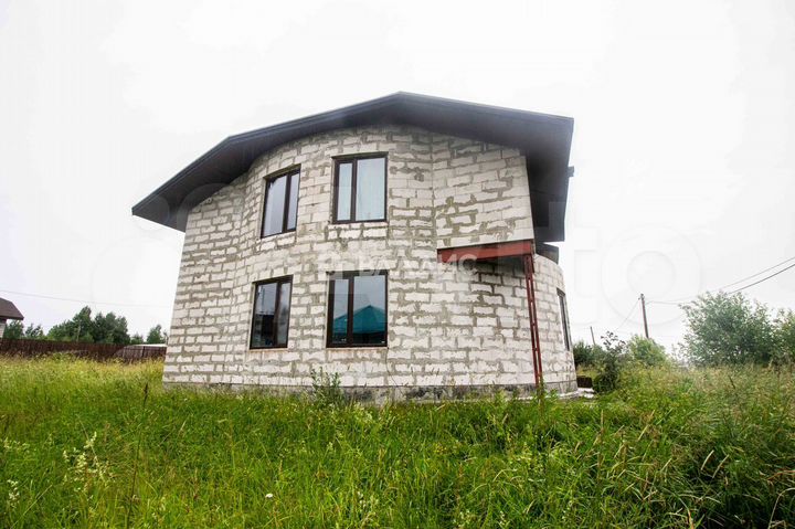 Дом 186,6 м² на участке 15 сот.