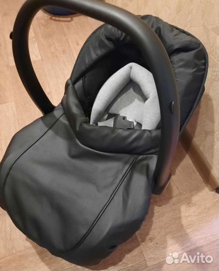 Автолюлька автокресло Roan Avionaut Kite Tutis