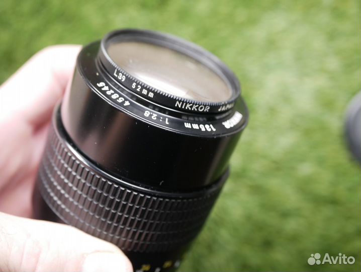 Nikon nikkor 135mm f2,8 светлый портретный