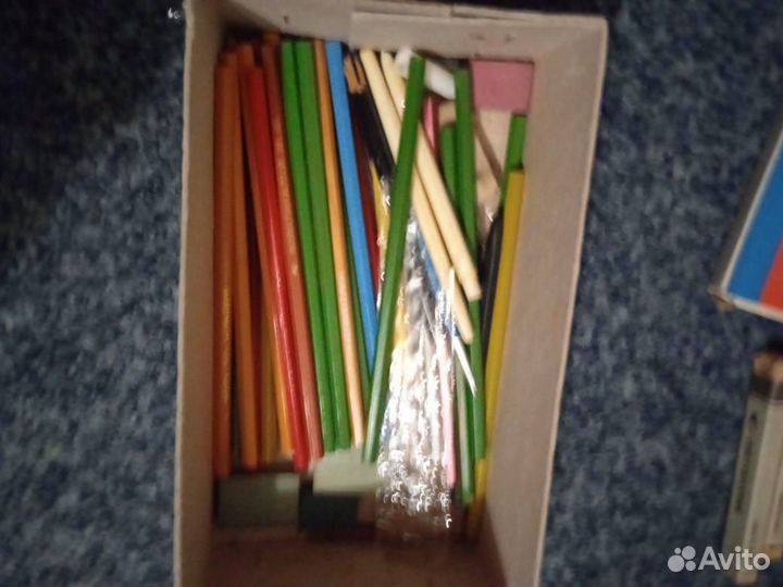 Огромная коллекция карандашей и ластиков СССР