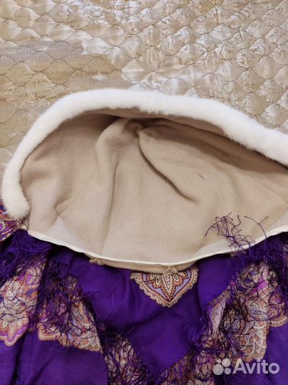 Капор из норки с павловопосадским платком