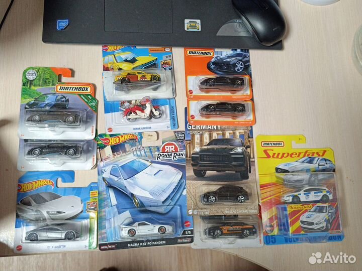 Hot wheels, matchbox premium main машинки