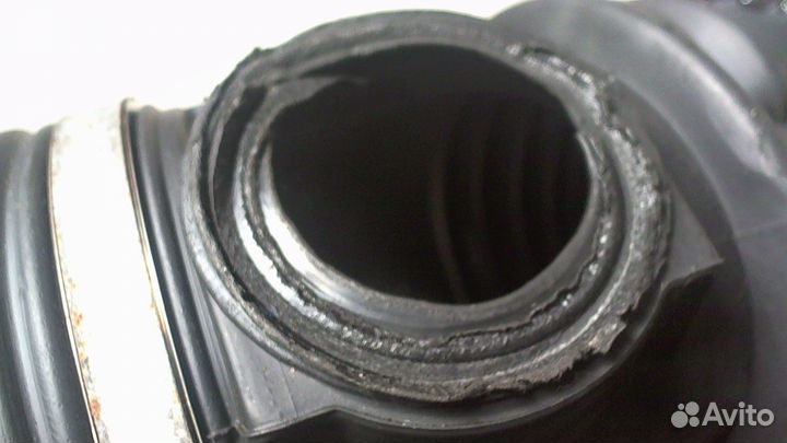 Патрубок воздушного фильтра Jaguar XJ 2003–2008, 2