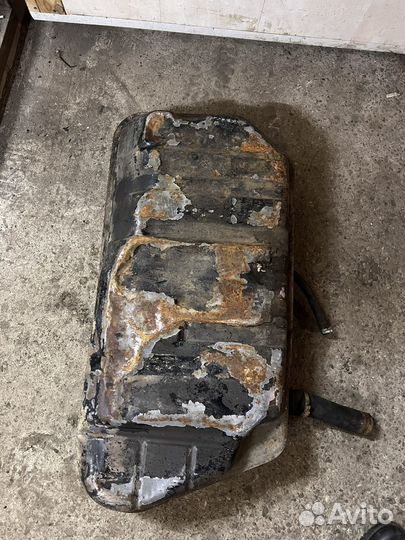 Топливный бак ваз2110/приора