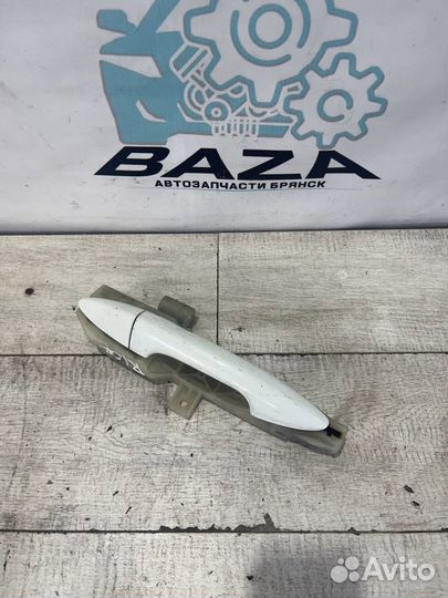 Ручка задней правой двери наружная Kia Rio 3