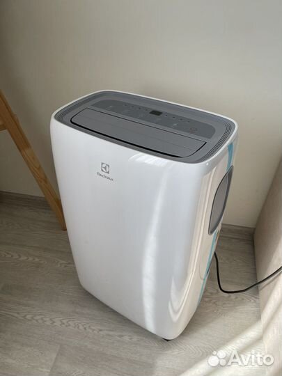 Кондиционер мобильный electrolux eacm 11