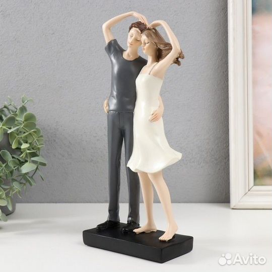 Сувенир полистоун 'Влюблённые - одно сердце на дво