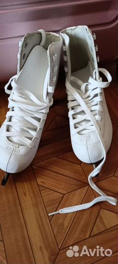 Коньки фигурные 36 размер