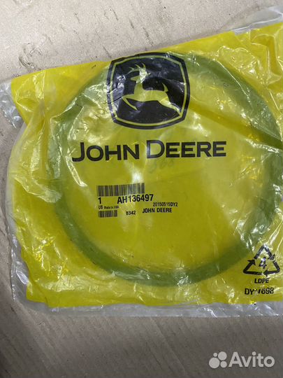 Оригинальные сальники John Deere в наличии