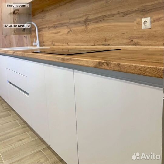 Прямая в потолок кухня на заказ