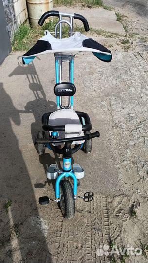 Детский трехколесный велосипед коляска