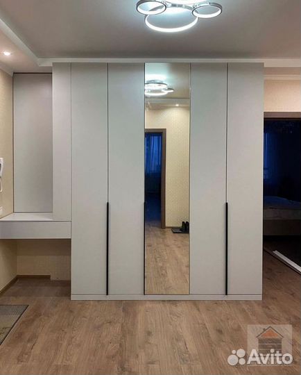 Шкаф в комнату