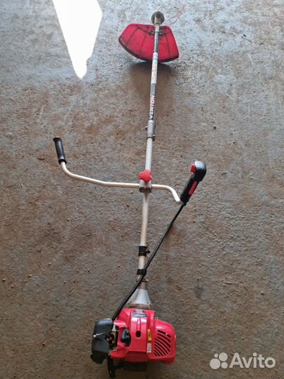 Бензокоса триммер