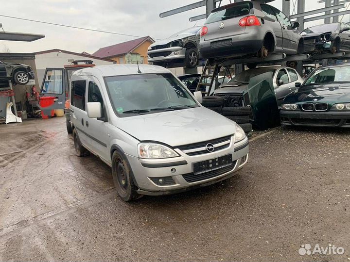 Замок двери распашной Opel Combo 3 (C) рест. 2004